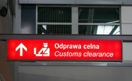 Usługi celne w Warszawie: jakie korzyści przynosi współpraca z naszą agencją?