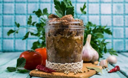 Wybór smakowego smalcu do codziennego gotowania – co warto wiedzieć?