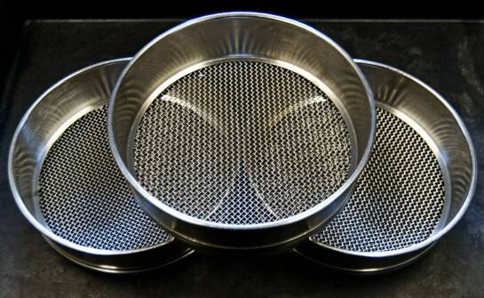 Żaluzjowe sita – jak innowacje technologiczne poprawiają ich funkcjonalność?