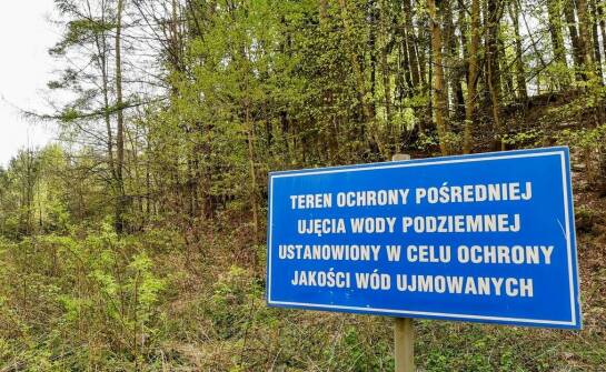Zakaz parkowania i jego znaczenie dla ochrony środowiska w pracy w branży odzieżowej