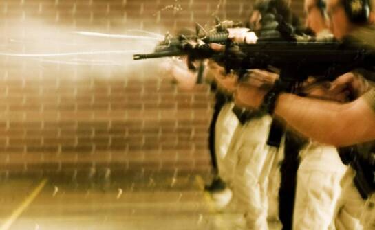 Wagomiarowy kaliber: kluczowe aspekty przy wyborze taktycznej strzelnicy