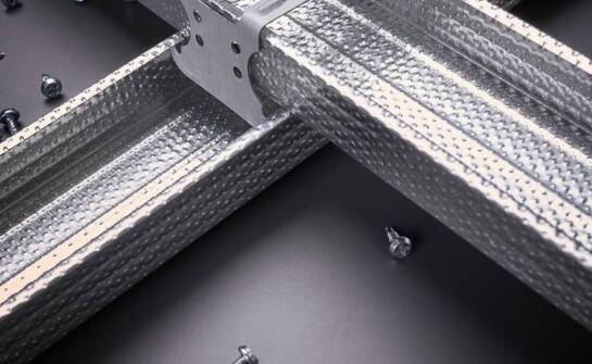 Jak szyny pec-ta przyczyniają się do optymalizacji przestrzeni w budownictwie?