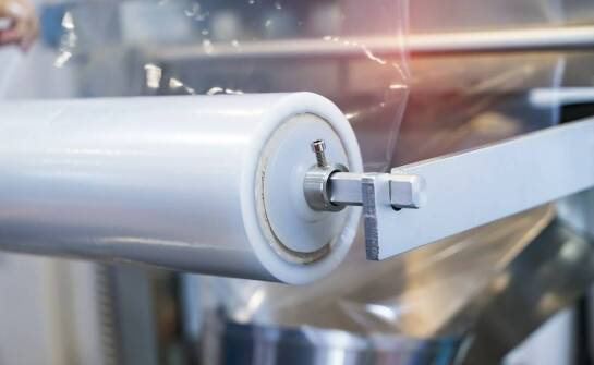 Gumowanie rolek w branży opakowaniowej: co warto wiedzieć?