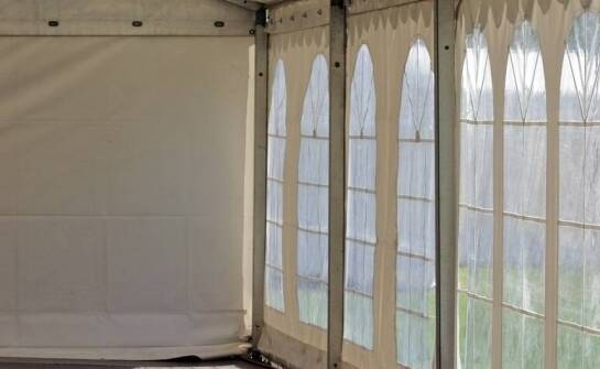 Jakie cechy wyróżniają hale namiotowe Jar-Bud II na tle konkurencji?