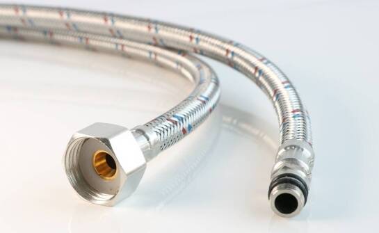 Złoty prysznicowy wąż – dodaj luksusu swojej łazience