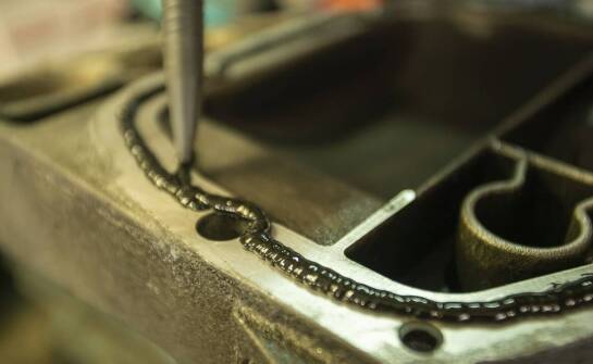 Znaczenie uszczelnień w systemach transportu kolejowego i lotniczego.