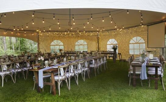 Wynajem weselnego namiotu a estetyczne kwestie – jak stworzyć wymarzony klimat?