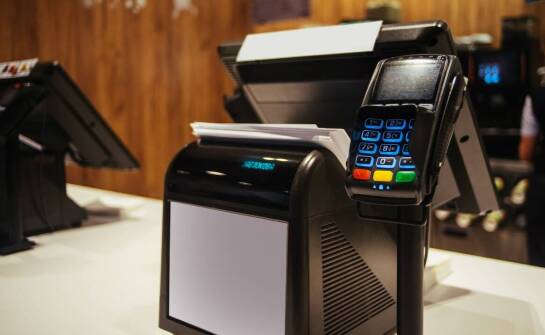 Drukarka paragonowa bluetooth a integracja z systemami POS – na co zwrócić uwagę?