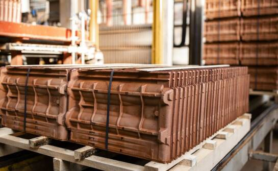 Zalety zakupu budowlanych materiałów w hurtowni – szeroka oferta i doradztwo specjalistów