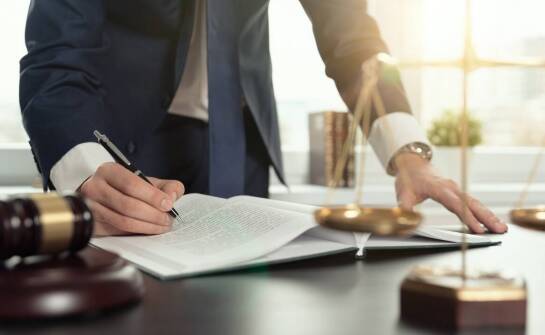 Skuteczna windykacja należności dzięki wsparciu radcy prawnego w Gdyni