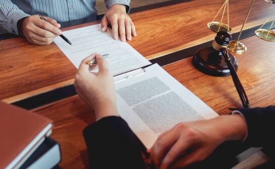 Jakie są korzyści z umowy partnerskiej sporządzonej przez notariusza?