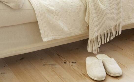 Rola poduszek na kanapę w tworzeniu komfortowej strefy do relaksu