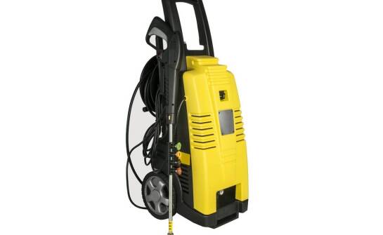 Wypożyczalnia sprzętu czystościowego: kluczowe zalety wynajmu myjek do szyb