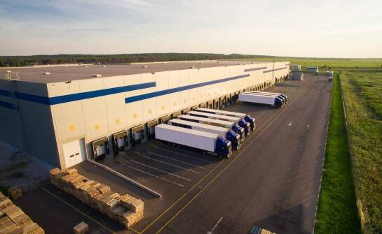 Rola krajowego transportu w optymalizacji operacji logistycznych przedsiębiorstw