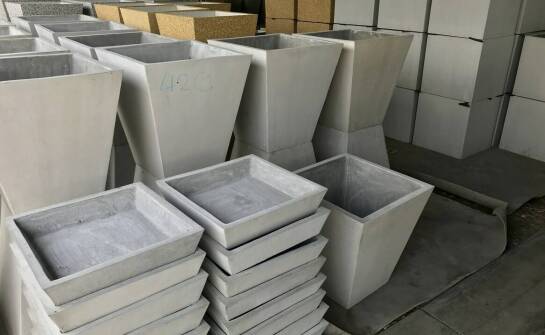 Jak cena prostokątnych donic betonowych wpływa na wybór klienta?