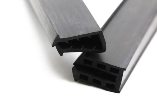 Silikonowa guma jako kluczowy materiał w produkcji elastycznych płyt i arkuszy