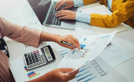 Jak biuro rachunkowe na Pradze Południe ułatwia ewidencję księgową?