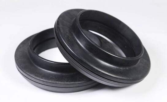 Wpływ silikonowej gumy na trwałość i elastyczność przemysłowych produktów