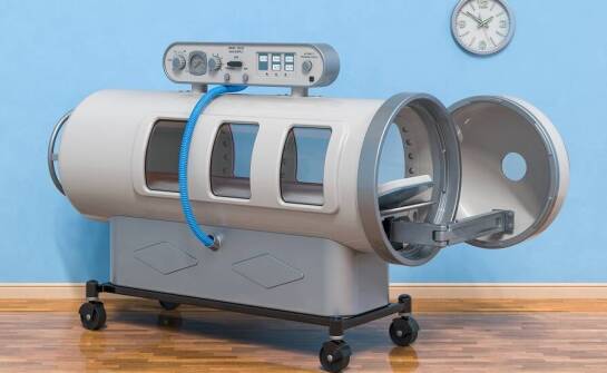 Hiperbaryczne komory dla starszych osób: jak mogą pomóc?