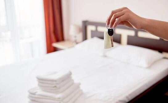 Specjalne pakiety i promocje hotelowe w Gdańsku: jak zaoszczędzić na noclegach?