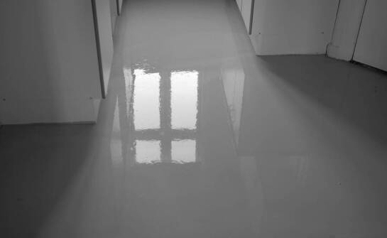 Anhydrytowe posadzki a podłogowe ogrzewanie: idealne połączenie