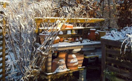 Inspiracje do wykorzystania dekoracyjnych wałków w ogrodzie zimowym