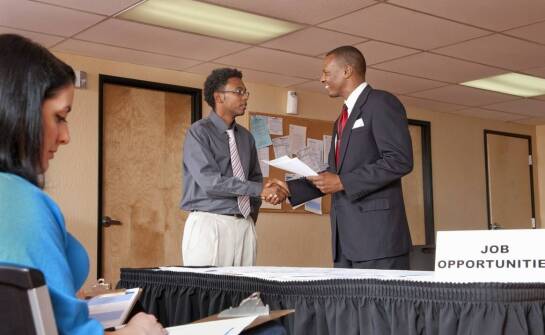 Jak wariograf wspiera proces weryfikacji kandydatów do stanowisk kierowniczych?