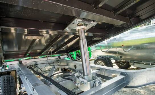 Znaczenie jakości materiałów w produkcji siłowników do przyczep