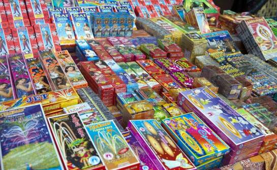 Hukowe petardy – co warto wiedzieć o ich jakości i certyfikacji