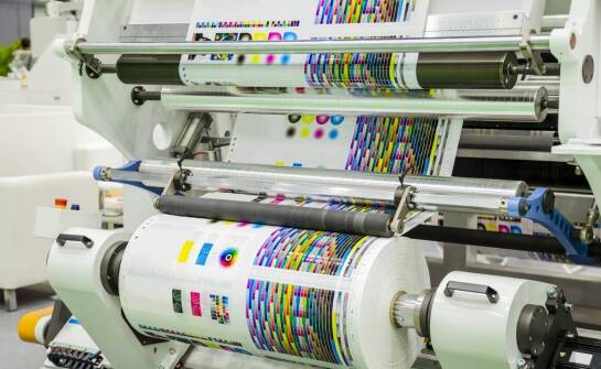 Jakie są najważniejsze trendy w druku flexo dla ekspozycyjnych systemów?