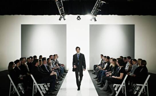 W jaki sposób konsekutywne tłumaczenia wspierają branżę mody?