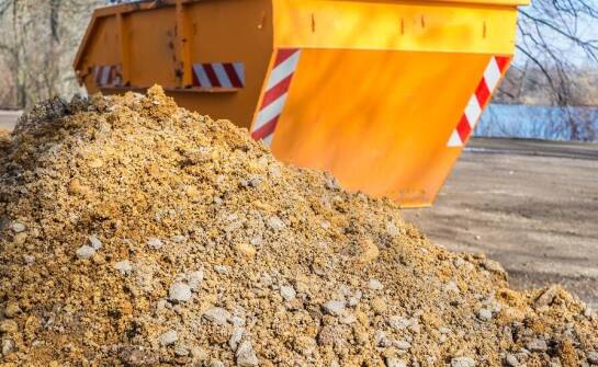 Wywóz ziemi: wpływ na ekologiczne zarządzanie na placu budowy