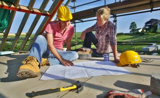 Jak przebiega współpraca z inwestorem przy budowie jednorodzinnego domu?