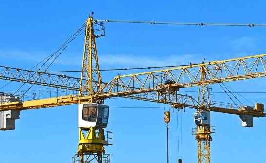 Wpływ informatycznych technologii na zarządzanie dźwigową flotą