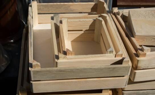 Drewniane ramki a ochrona środowiska – jakie materiały są wykorzystywane?