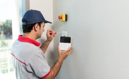 Konserwacja systemów zabezpieczeń jako element strategii ochrony dla osób