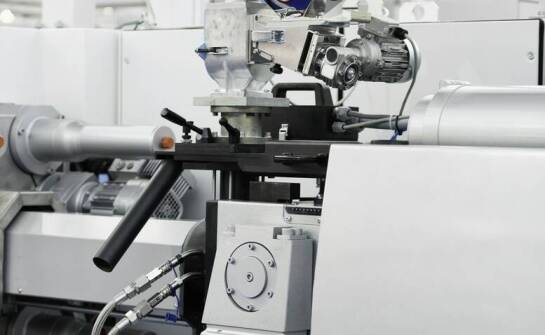 Jak formy wtryskowe wpływają na innowacyjność produktów w sektorze AGD?