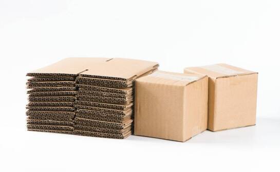 Zalety kartonowych tub w pakowaniu delikatnych produktów