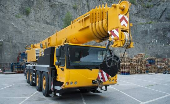 Rola dźwigów w załadunku i rozładunku maszyn w Małopolsce