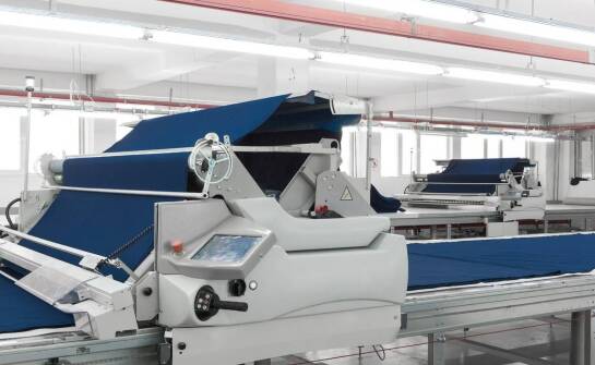 Jak nowoczesne technologie wpływają na kreszowanie tkanin?