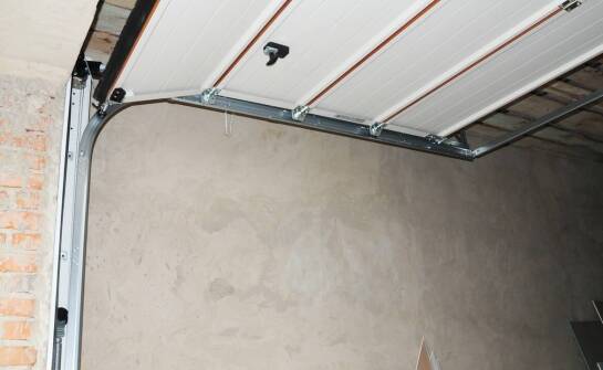 Jakie są najczęstsze błędy przy wyborze wyciągowej bramy?