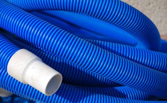 Dlaczego elastyczność jest kluczową cechą technicznych węży z PVC?