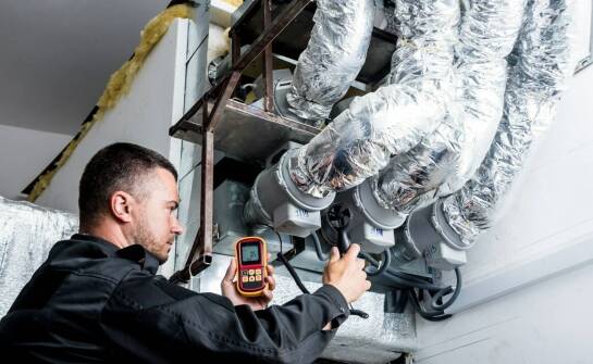 Dezynfekcja mechanicznej wentylacji a poprawa warunków pracy w biurowych przestrzeniach