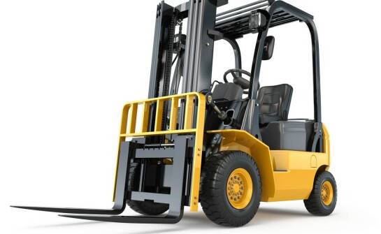 Wynajem podnośników: jak wpływa na efektywność załadunku i rozładunku maszyn?