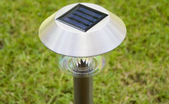 Jak technologia LED wpływa na funkcjonowanie solarnych lamp?