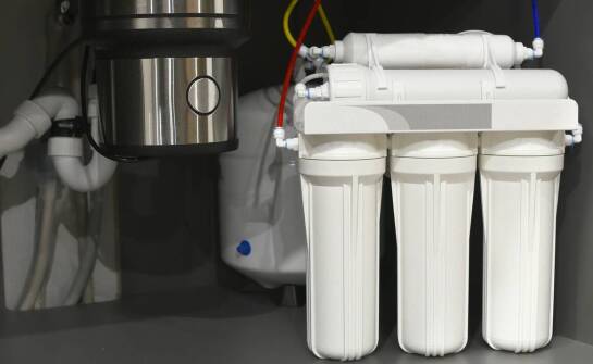 Jakie korzyści oferują narurowe filtry do wody w domowych systemach uzdatniania?