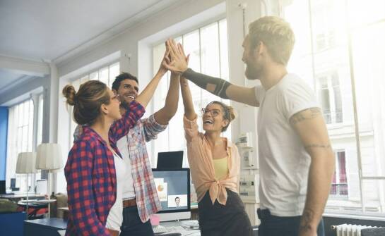 Jakie czynniki wpływają na lojalność pracowników wobec firmy?