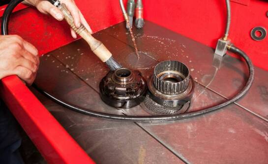 Proces regeneracji części w kontekście naprawy pomp do szamb