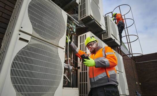 Jak montaż chłodni może wspierać rozwój zrównoważony firmy?