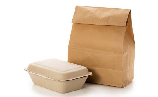 Wytrzymałość papierowych toreb cateringowych: Na co zwrócić uwagę przy wyborze?